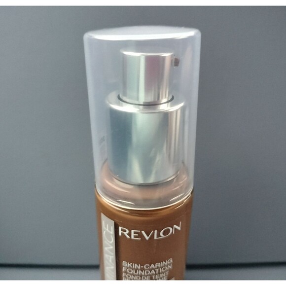 Revlon Illuminance Skin Caring Foundation 509 Sandlewood  Makeup Medium Coverage - Picture 8 of 14